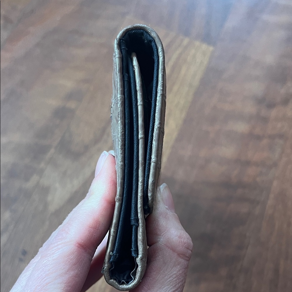 Like new Kenneth Cole Reaction Taupe Croc-Embossed Clutch - Picture 15 of 16